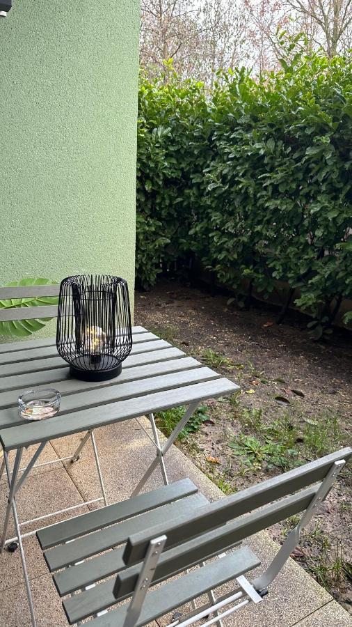 Appartement A Fleury-Merogis Proche De Paris Exterior foto